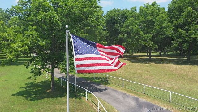 66235 S 320 Road, Chouteau, OK 74337