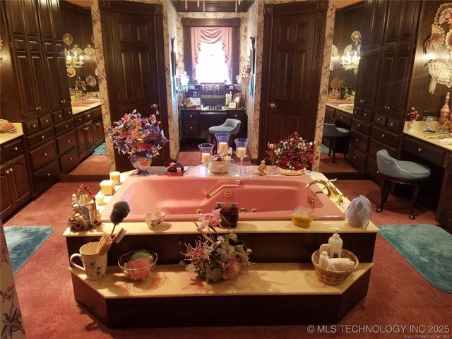 66235 S 320 Road, Chouteau, OK 74337