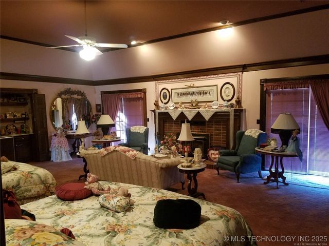 66235 S 320 Road, Chouteau, OK 74337