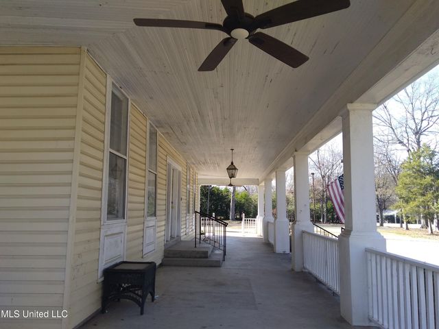 1202 Bayou Drive, Indianola, MS 38751