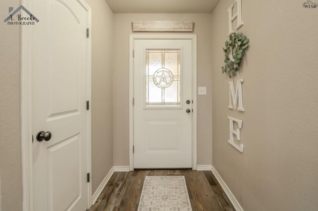 1220 NEWMAN AVENUE, Iowa Park, TX 76367