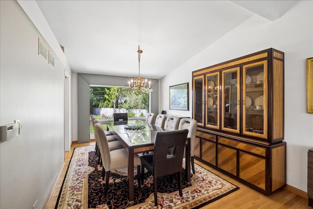 323 Vine Street, Wilmette, IL 60091