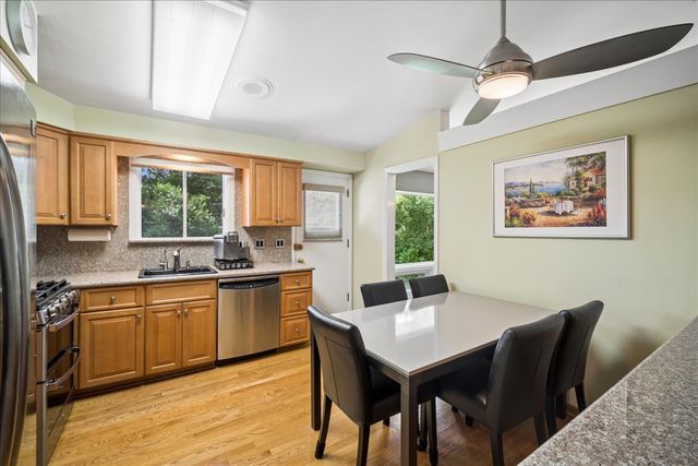 323 Vine Street, Wilmette, IL 60091
