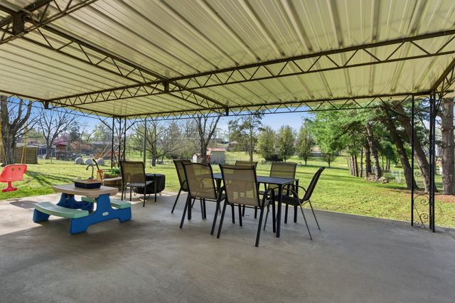 2820 Donna Hill Dr, Nashville, TN 37214