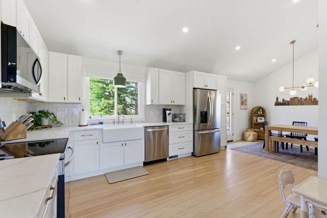 2820 Donna Hill Dr, Nashville, TN 37214