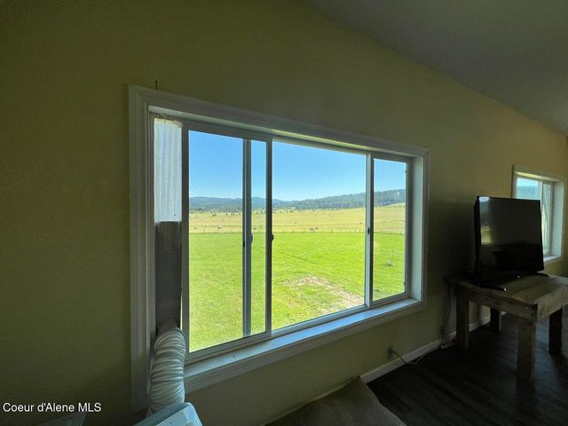 571 Johns Creek Rd., Emida, ID 83861