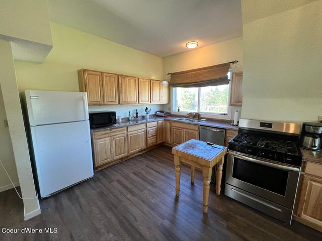 571 Johns Creek Rd., Emida, ID 83861