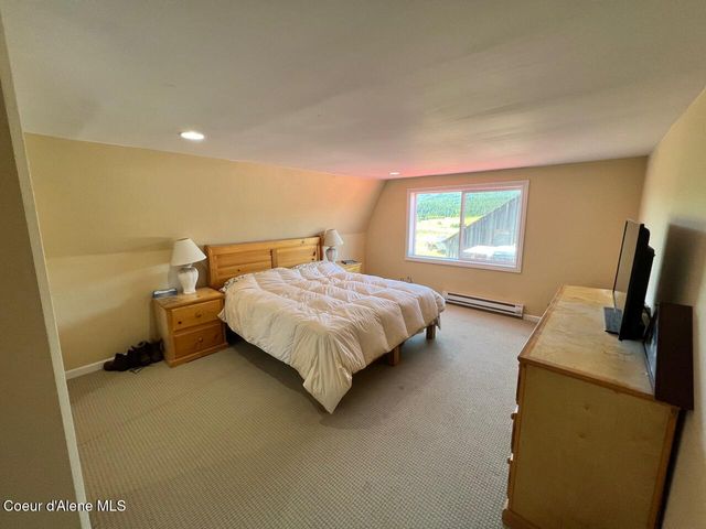 571 Johns Creek Rd., Emida, ID 83861