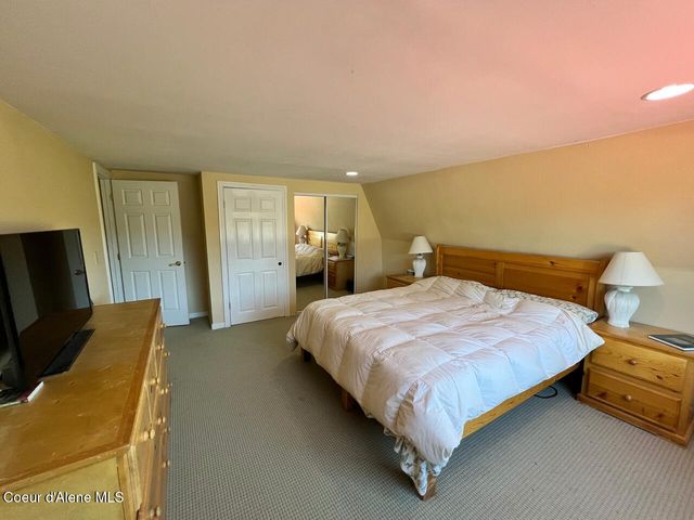 571 Johns Creek Rd., Emida, ID 83861