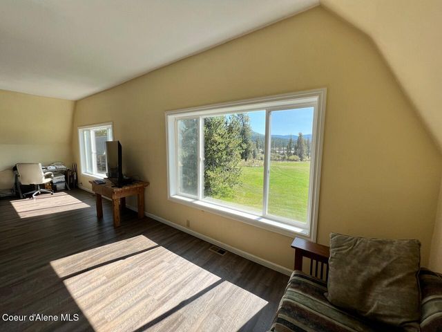571 Johns Creek Rd., Emida, ID 83861