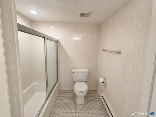 7 Padanaram Road B23, Danbury, CT 06811