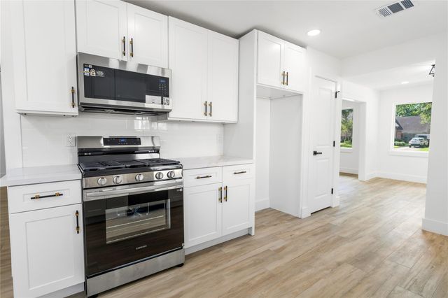 6010 Cartagena Street, Houston, TX 77035