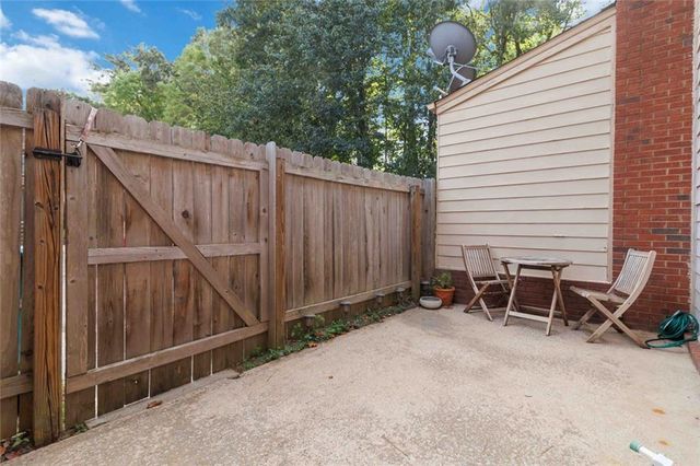 6146 Keswick Row Row, Tucker, GA 30084