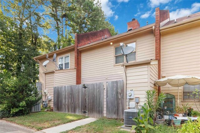 6146 Keswick Row Row, Tucker, GA 30084