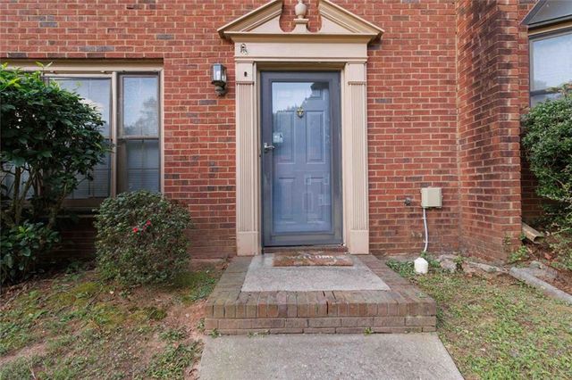 6146 Keswick Row Row, Tucker, GA 30084