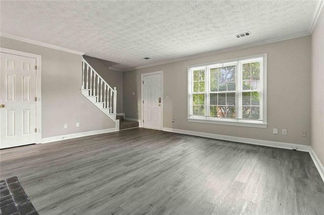 6146 Keswick Row Row, Tucker, GA 30084