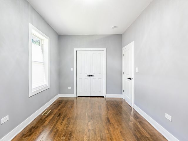 8430 S Manistee Avenue, Chicago, IL 60617