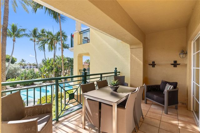 1228 Hillsboro Mile 202, Hillsboro Beach, FL 33062