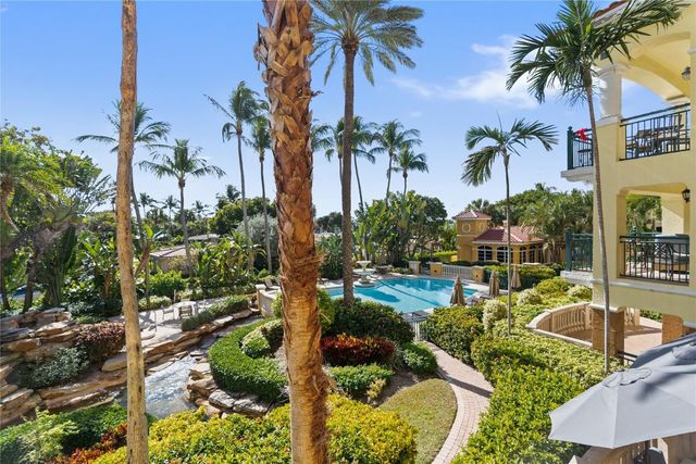 1228 Hillsboro Mile 202, Hillsboro Beach, FL 33062