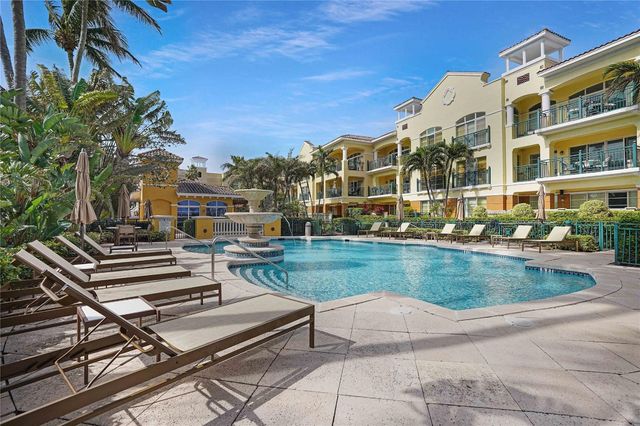 1228 Hillsboro Mile 202, Hillsboro Beach, FL 33062