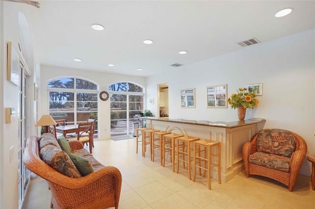 1228 Hillsboro Mile 202, Hillsboro Beach, FL 33062