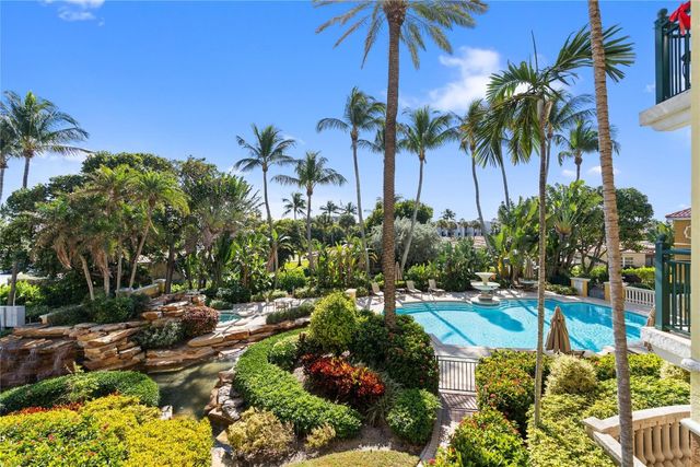 1228 Hillsboro Mile 202, Hillsboro Beach, FL 33062