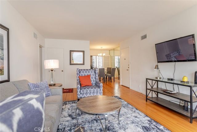 204 S Arnaz Drive 6, Beverly Hills, CA 90211