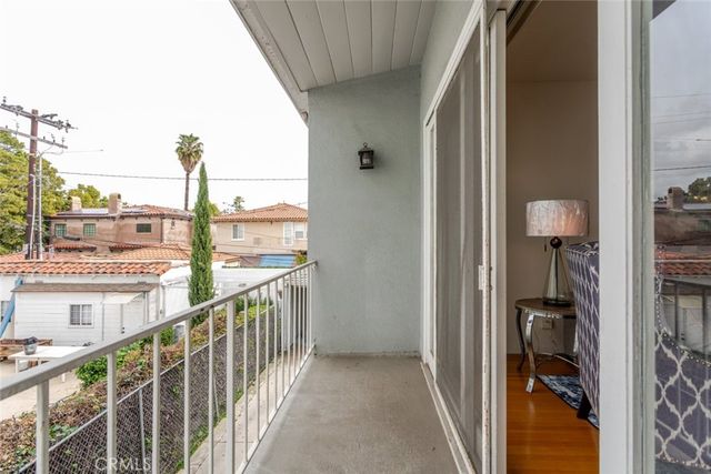 204 S Arnaz Drive 6, Beverly Hills, CA 90211