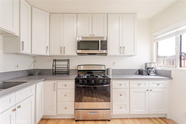 204 S Arnaz Drive 6, Beverly Hills, CA 90211