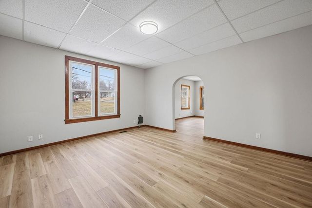 502 S 2nd Street, Savannah, MO 64485