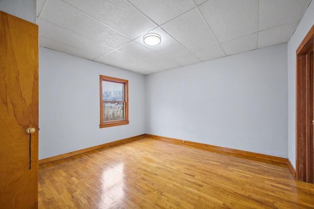 502 S 2nd Street, Savannah, MO 64485