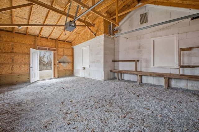 502 S 2nd Street, Savannah, MO 64485