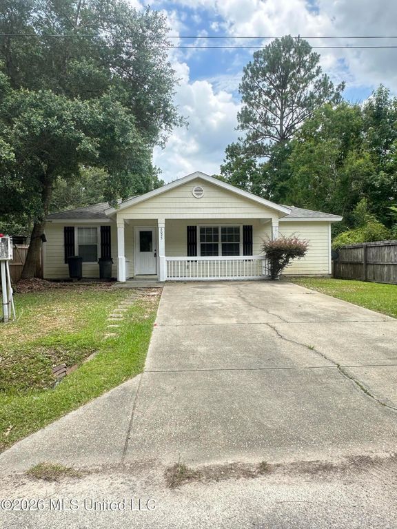 6095 W Carroll Street, Bay Saint Louis, MS 39520