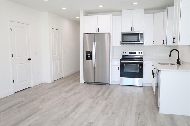 630 S ADELLE AVENUE, Deland, FL 32720