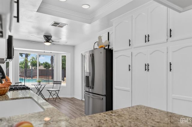 10331 Cheyenne Drive, Bakersfield, CA 93312