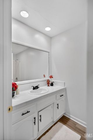10331 Cheyenne Drive, Bakersfield, CA 93312