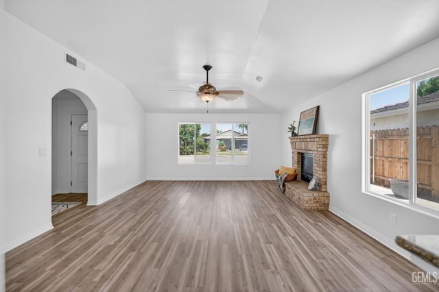 10331 Cheyenne Drive, Bakersfield, CA 93312
