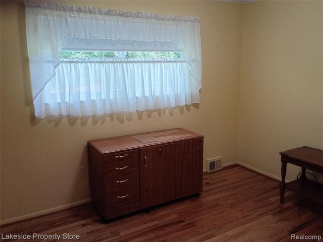 32621 Whitley Circle, Warren, MI 48088