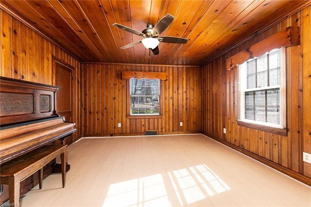 112 Ford Street, Thomasville, NC 27360