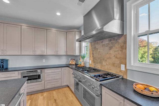 208 Mountain Edge Court, Greenville, SC 29609