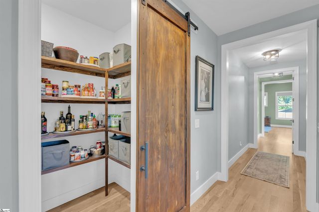 208 Mountain Edge Court, Greenville, SC 29609