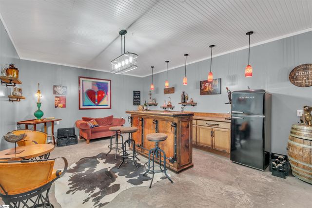 208 Mountain Edge Court, Greenville, SC 29609