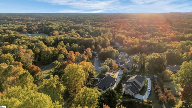 208 Mountain Edge Court, Greenville, SC 29609