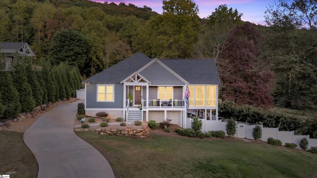 208 Mountain Edge Court, Greenville, SC 29609
