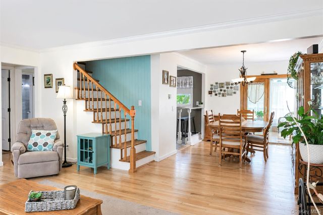 49 Regent Street, Patchogue, NY 11772