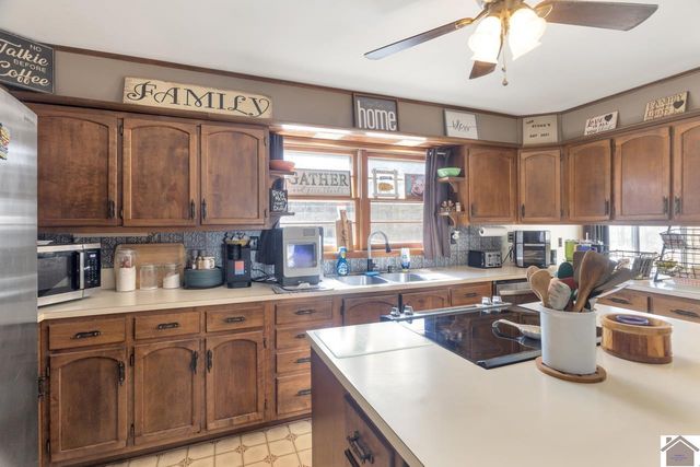 3471 Faxon Rd, Murray, KY 42071