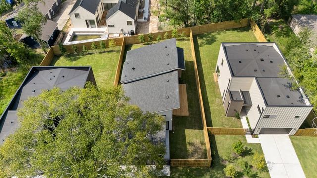1502 Primrose Street, Conroe, TX 77385