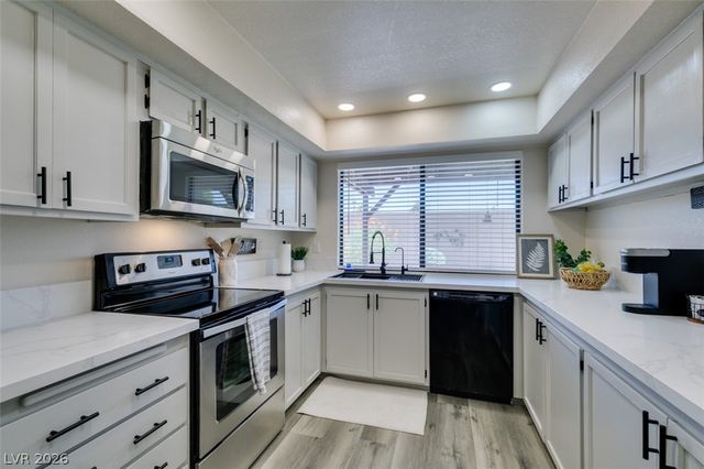 2587 Swan Lane, Las Vegas, NV 89121