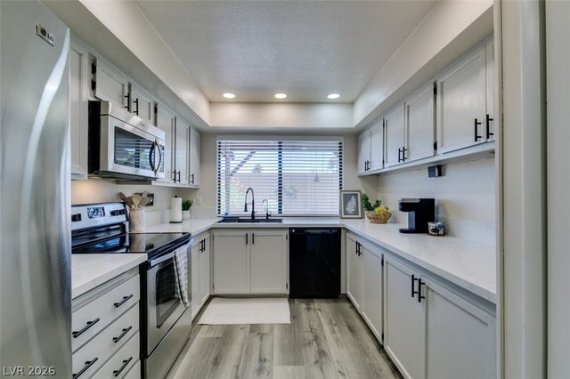 2587 Swan Lane, Las Vegas, NV 89121