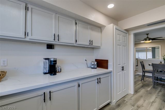 2587 Swan Lane, Las Vegas, NV 89121